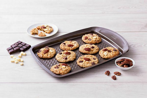 Pyrex Non-Stick Baking Tray 33x25cm