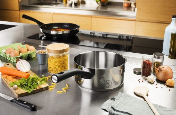 Pyrex Expert Saucepan with Lid S/S 20cm