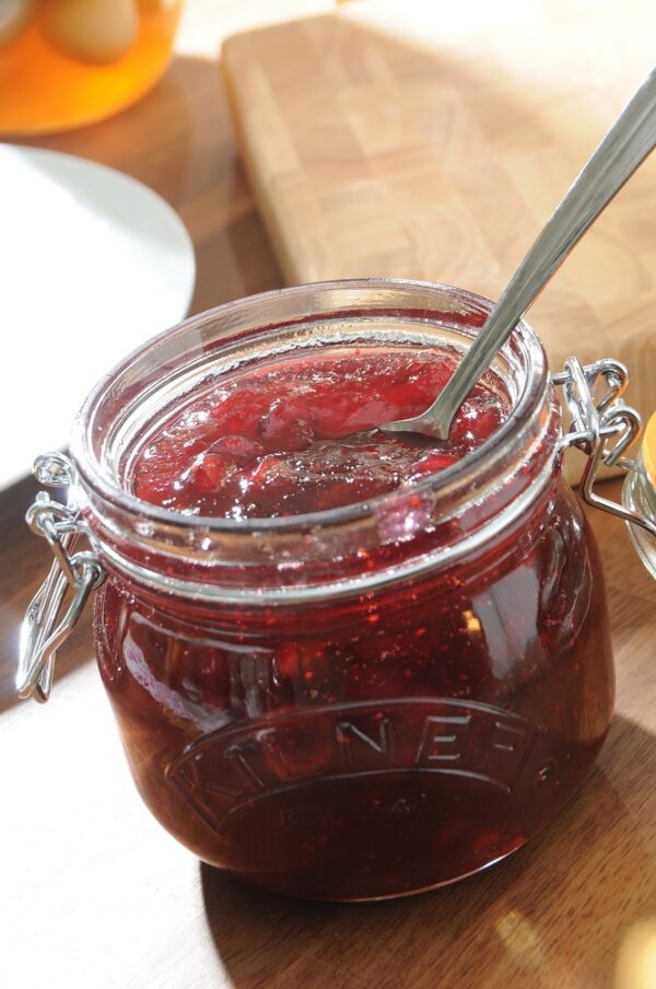 Kilner Clip Top Round Jar 0.50Lt - Image 9