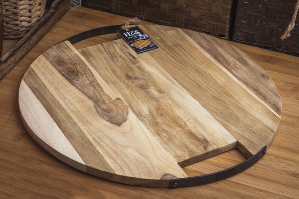 Cutting Board Teak with Metal Grip
