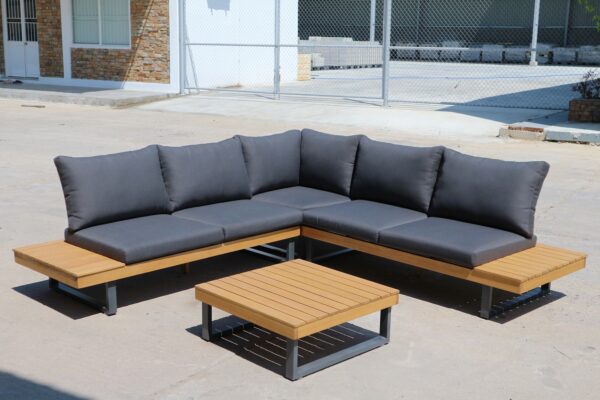 Taka Lounge Set with Cushions