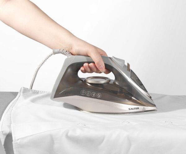 Salter Steam Iron 2200W