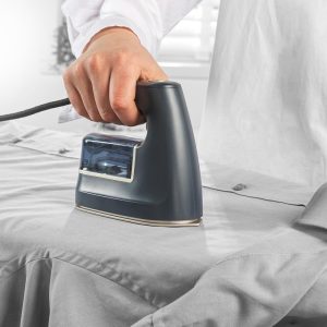 Beldray 2 in 1 Iron and Garment Steamer